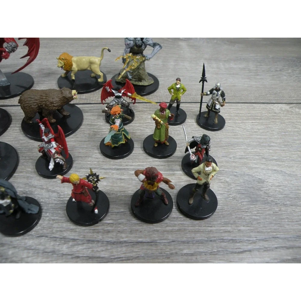 Dungeons & Dragons Icons of the Realms Miniatures Lot 30+ Figures D&D Pathfinder